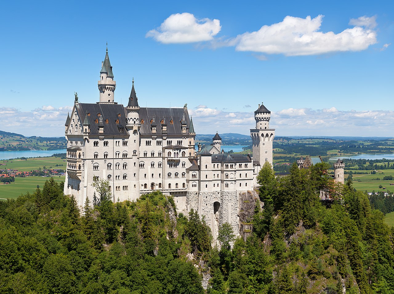 Château de Neuschwanstein en Bavière, point d'orgue de la Route Romantique près de Füssen